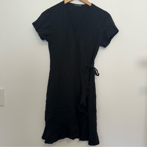 cotton on black short sleeve ruffle wrap dress - Picture 1 of 6
